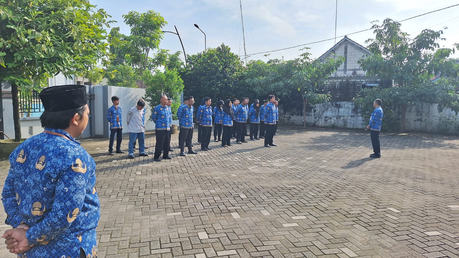 penanaman 1400 pohon di kawasan hutan lindung